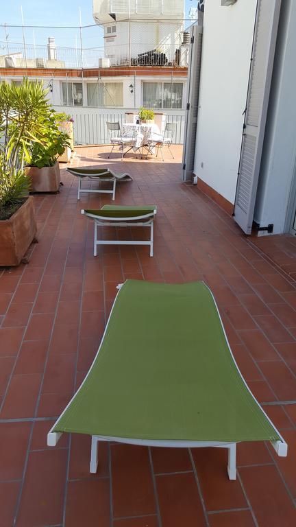 The Sky Attic Apartment Σίτζες Εξωτερικό φωτογραφία