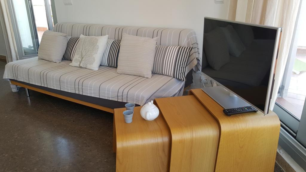 The Sky Attic Apartment Σίτζες Εξωτερικό φωτογραφία