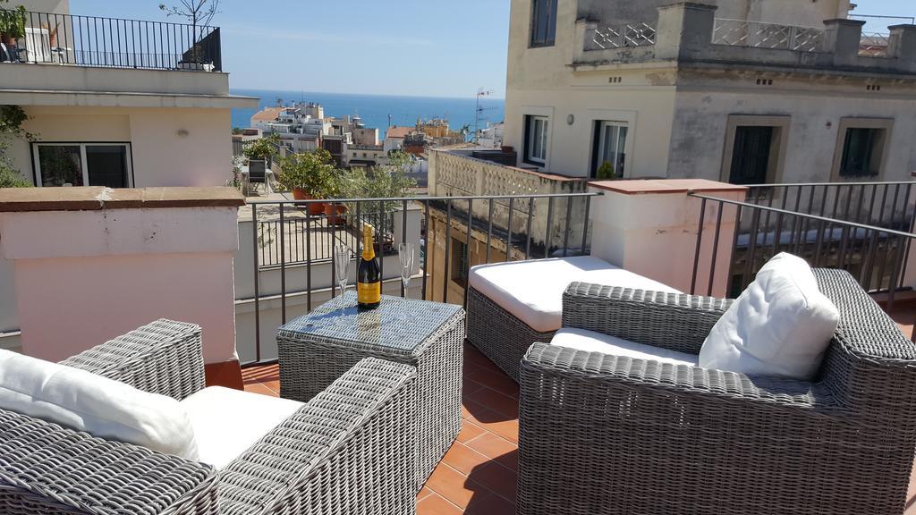 The Sky Attic Apartment Σίτζες Εξωτερικό φωτογραφία