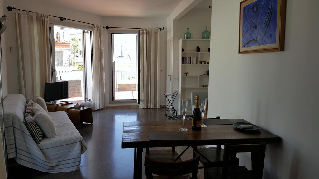 The Sky Attic Apartment Σίτζες Εξωτερικό φωτογραφία