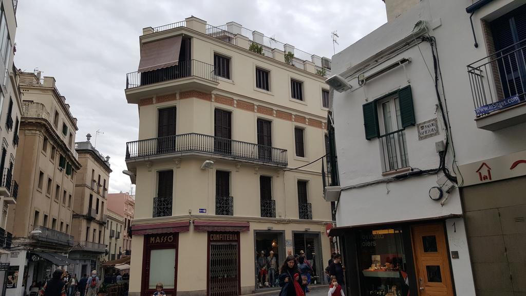 The Sky Attic Apartment Σίτζες Εξωτερικό φωτογραφία